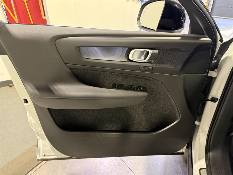 volvo Recharge XC40 tout électrique 2023 - 12