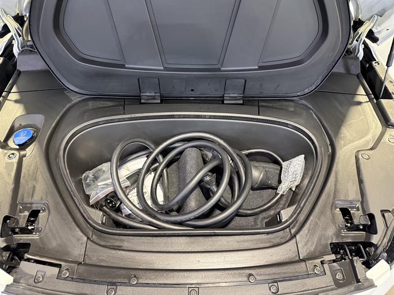 volvo Recharge XC40 tout électrique 2023 - 26