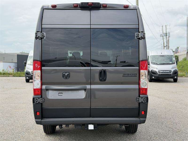 ram ProMaster fourgon vitré 2025 - 4
