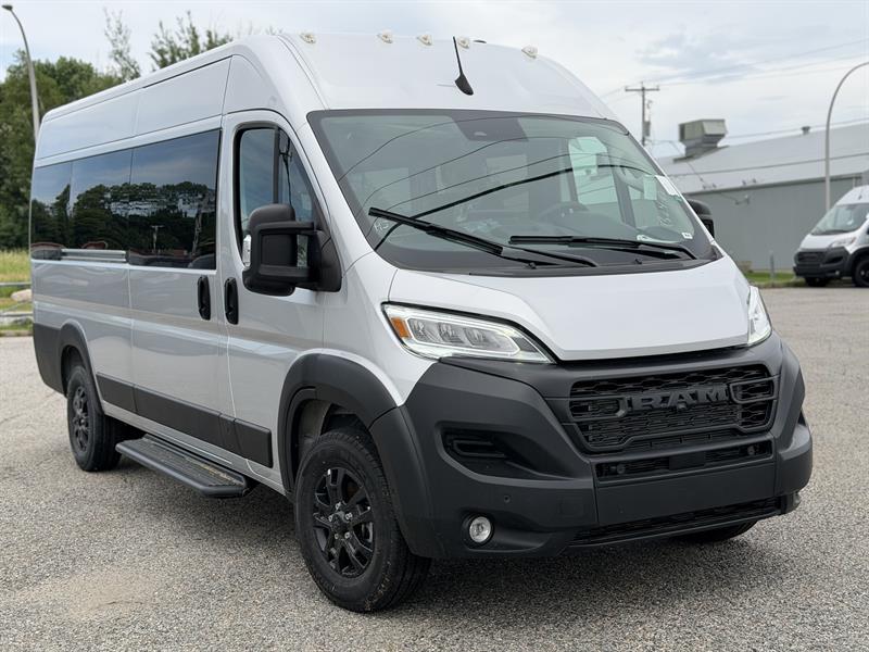 ram ProMaster fourgon vitré 2025