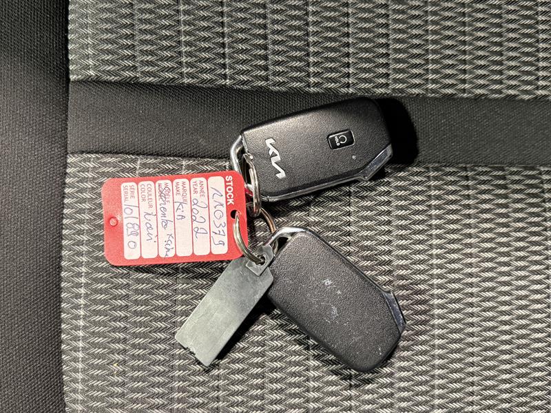 kia Sorento 2022 - 26