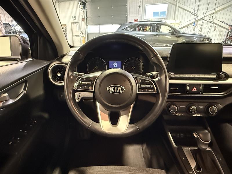 kia Forte 2021 - 14