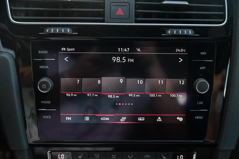 volkswagen Golf GTI 2021 - 16
