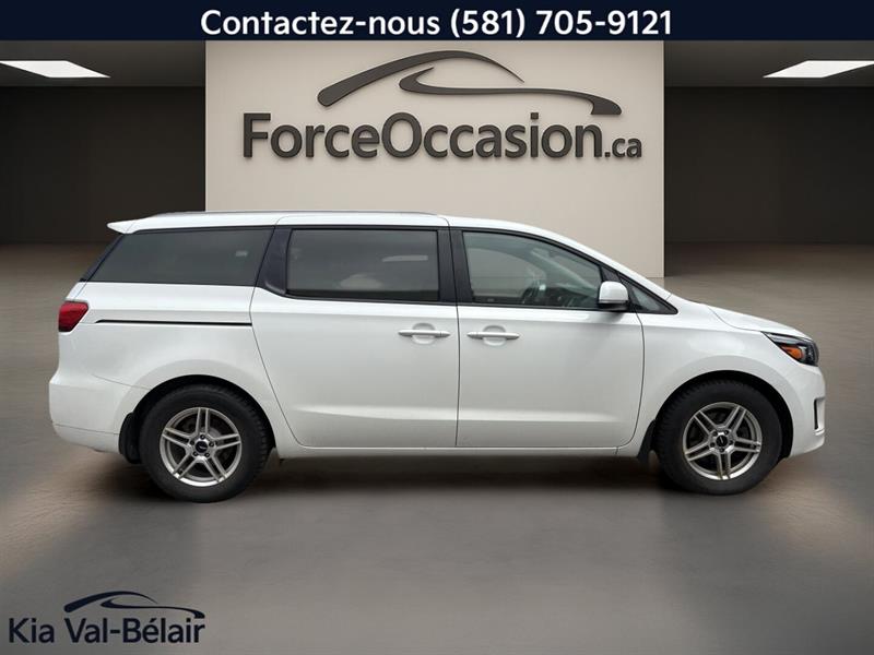 kia Sedona 2017 - 4
