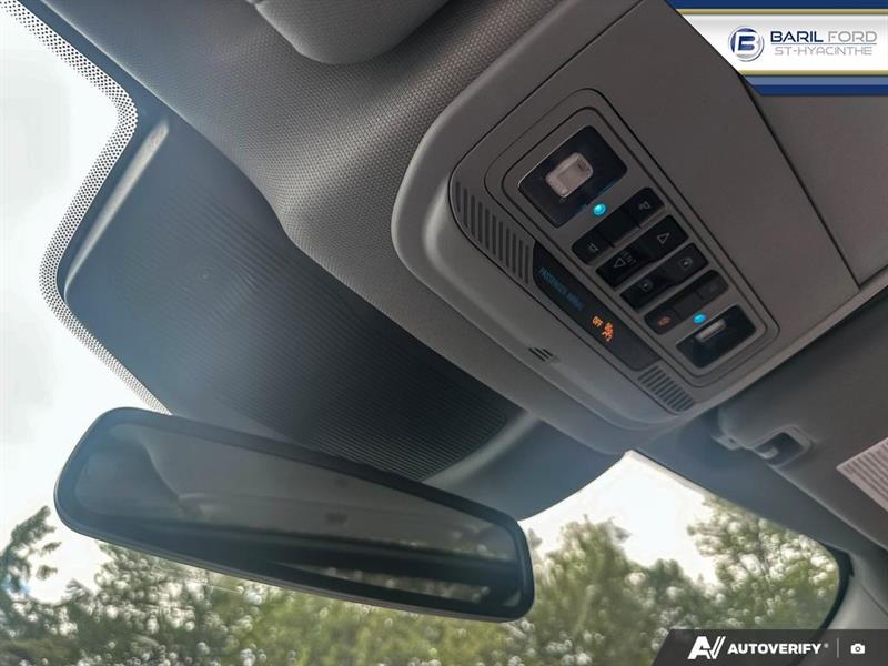 ford Explorer 2023 - 21