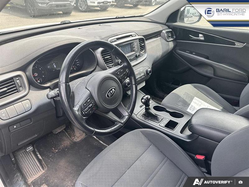 kia Sorento 2016 - 12