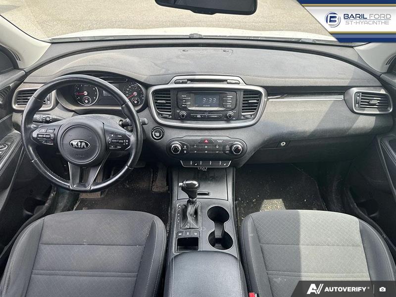 kia Sorento 2016 - 23