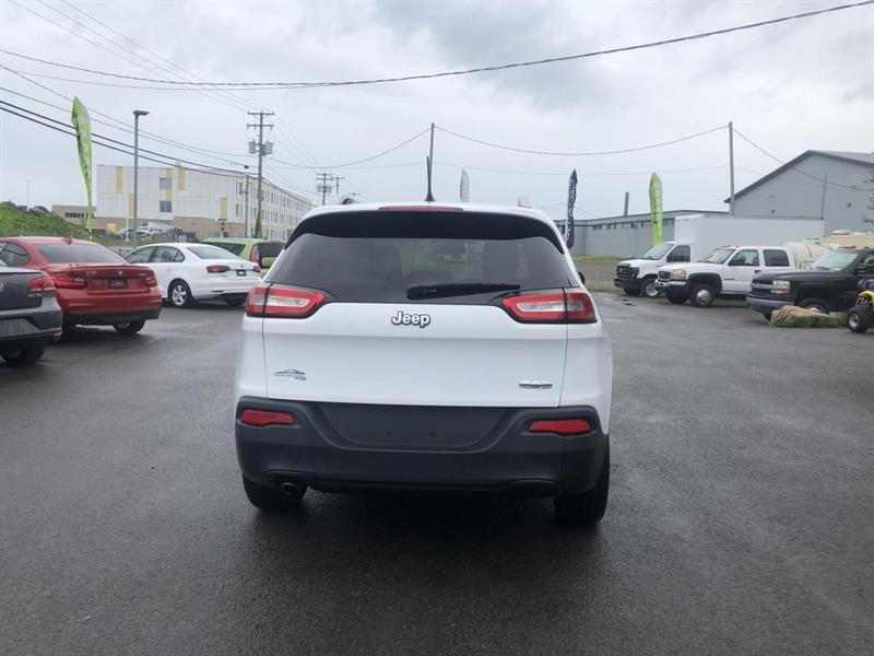 jeep Cherokee 2015 - 8