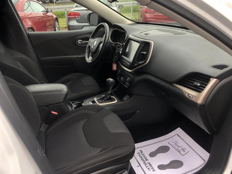 jeep Cherokee 2015 - 11