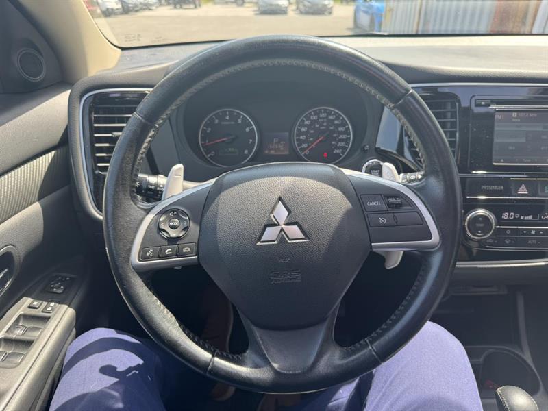 mitsubishi Outlander 2015 - 17