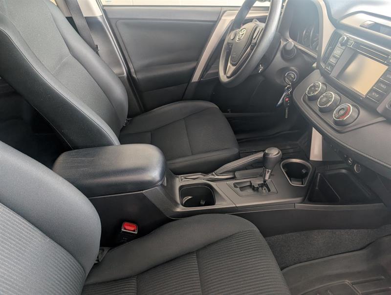 toyota RAV4 2016 - 8