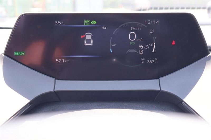 toyota Prius Plug-In Hybrid 2025 - 13