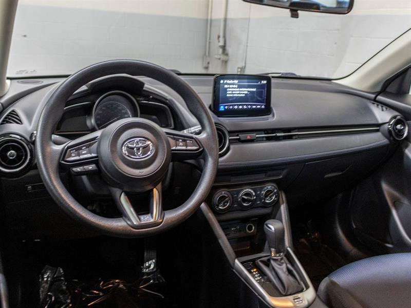 toyota Yaris Hatchback 2020 - 6