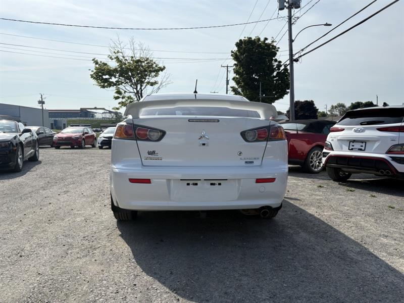 mitsubishi Lancer 2017 - 4
