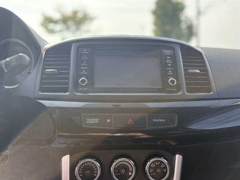 mitsubishi Lancer 2017 - 12