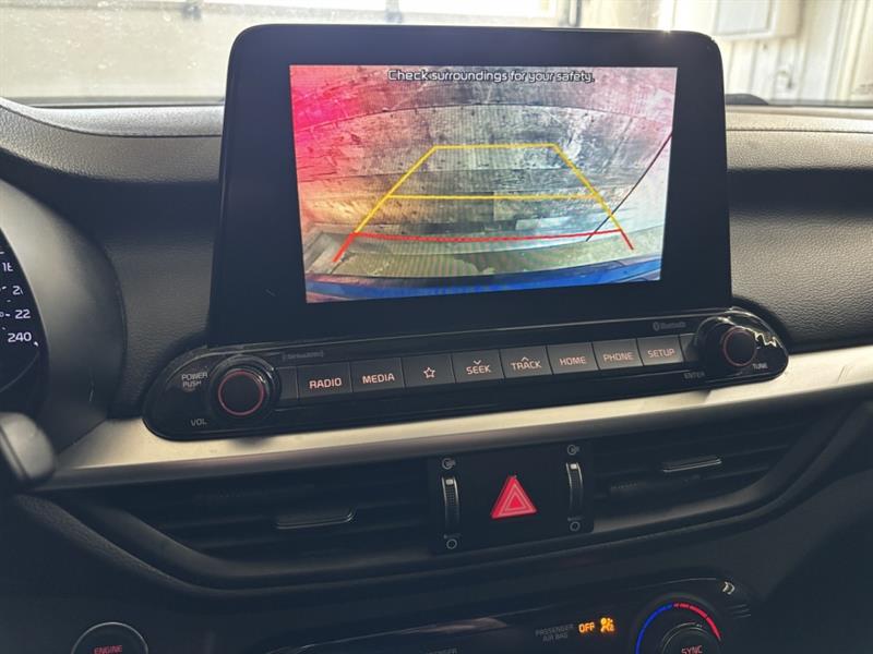 kia Forte 2021 - 12