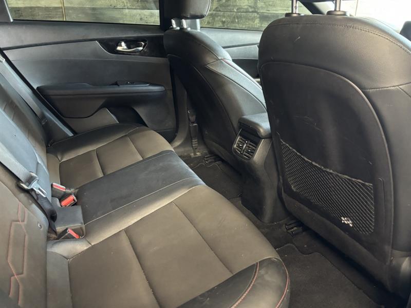 kia Forte 2021 - 18