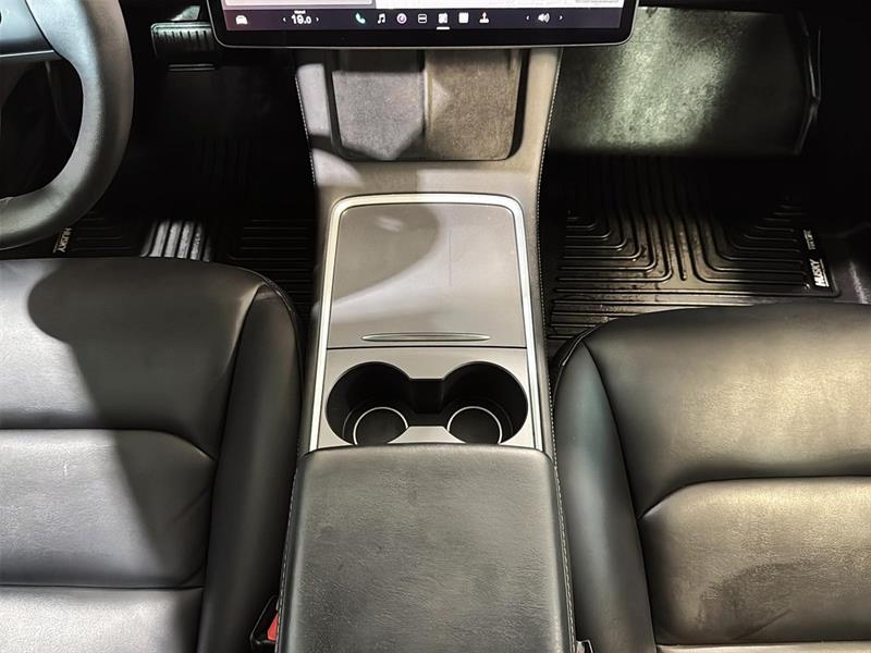 tesla Model 3 2021 - 27
