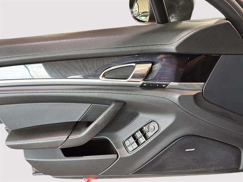 porsche Panamera 2011 - 18