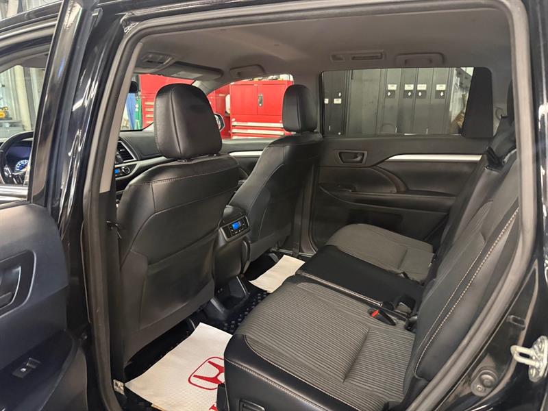 toyota Highlander 2018 - 33