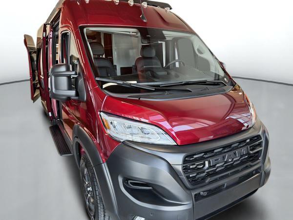 ram ProMaster fourgon vitré 2025