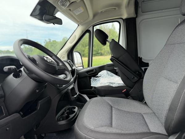 ram ProMaster fourgonnette utilitaire 2025 - 4