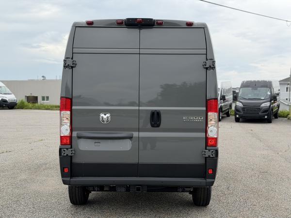 ram ProMaster fourgonnette utilitaire 2025 - 4
