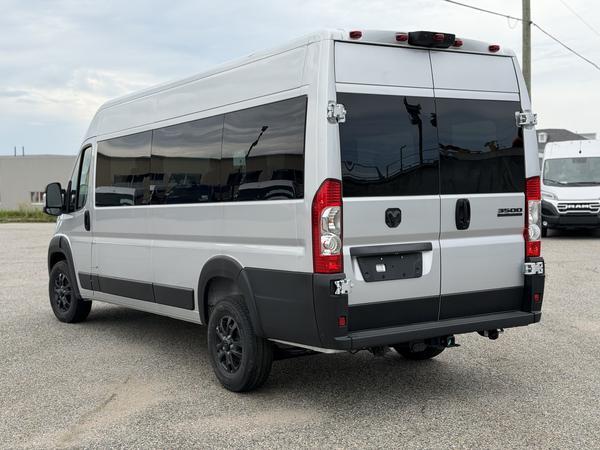 ram ProMaster fourgon vitré 2025 - 5