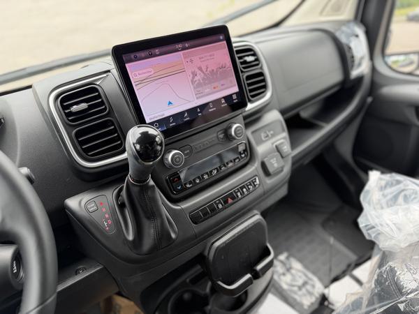 ram ProMaster fourgon vitré 2025 - 10