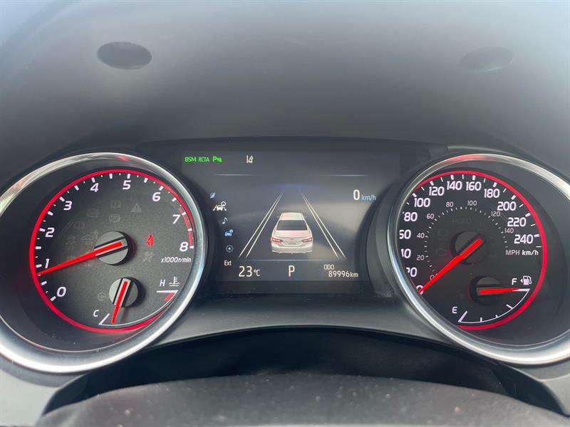 toyota Camry 2018 - 11