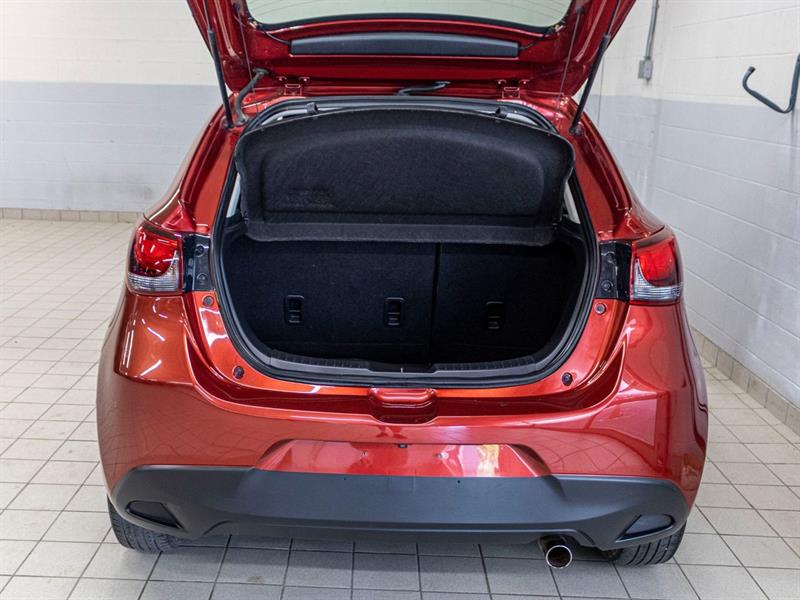 toyota Yaris Hatchback 2020 - 28