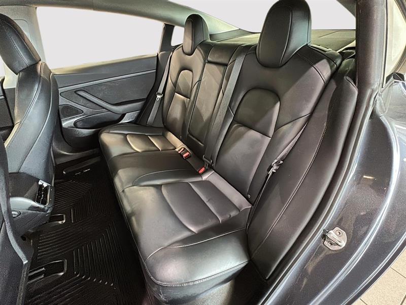 tesla Model 3 2021 - 23