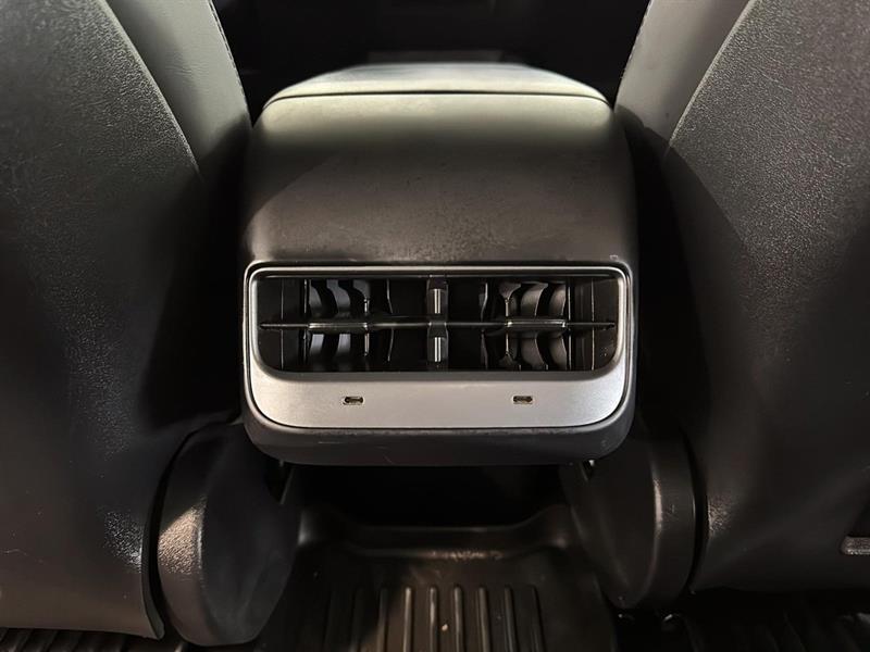 tesla Model 3 2021 - 36