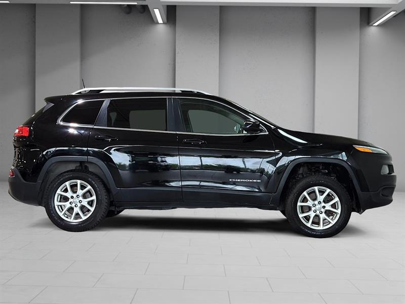 jeep Cherokee 2017 - 16