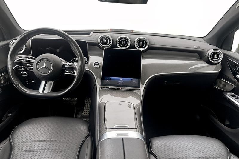 mercedes-benz GLC300 2025 - 11
