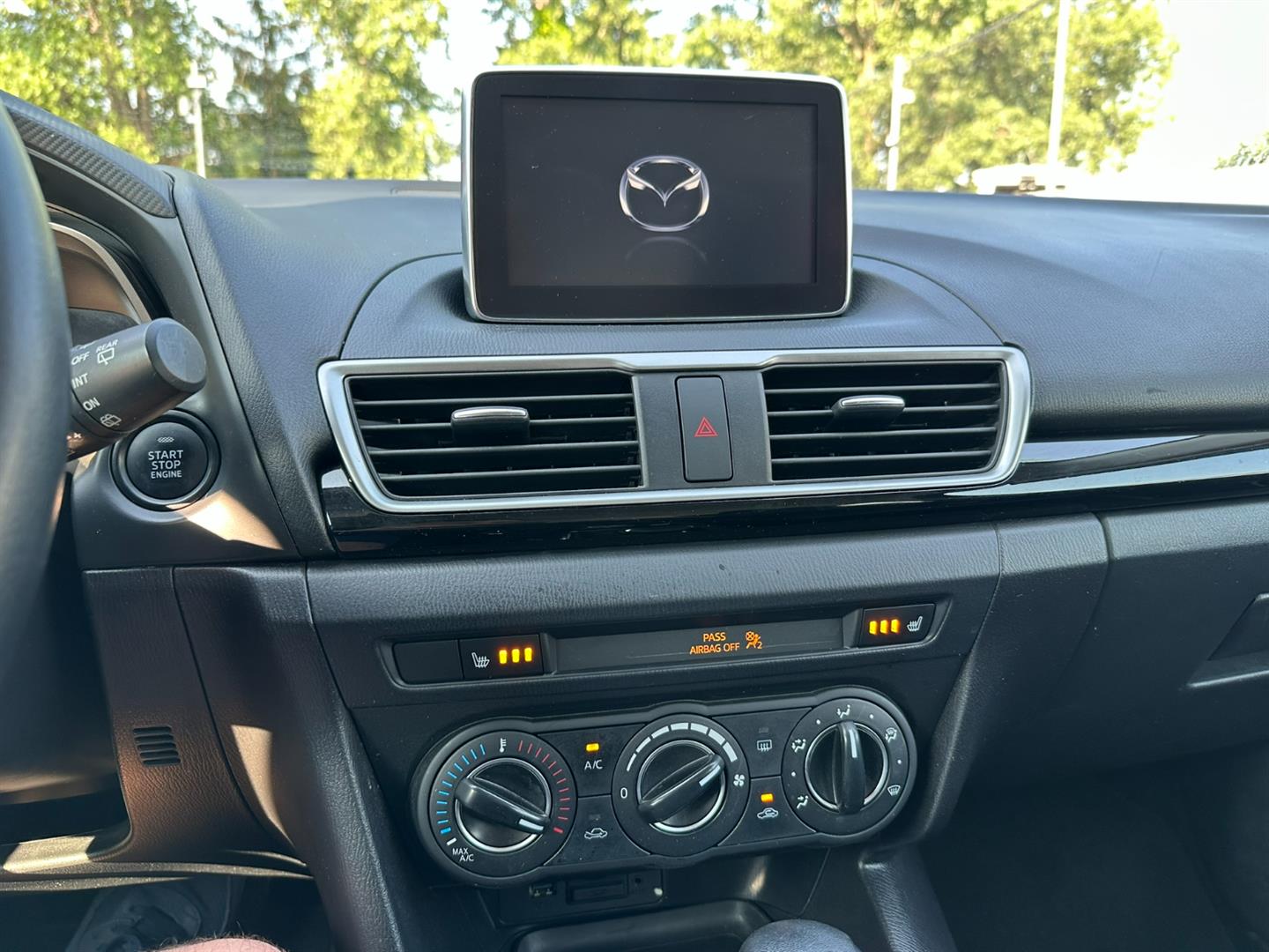 mazda Mazda3 2016 - 11