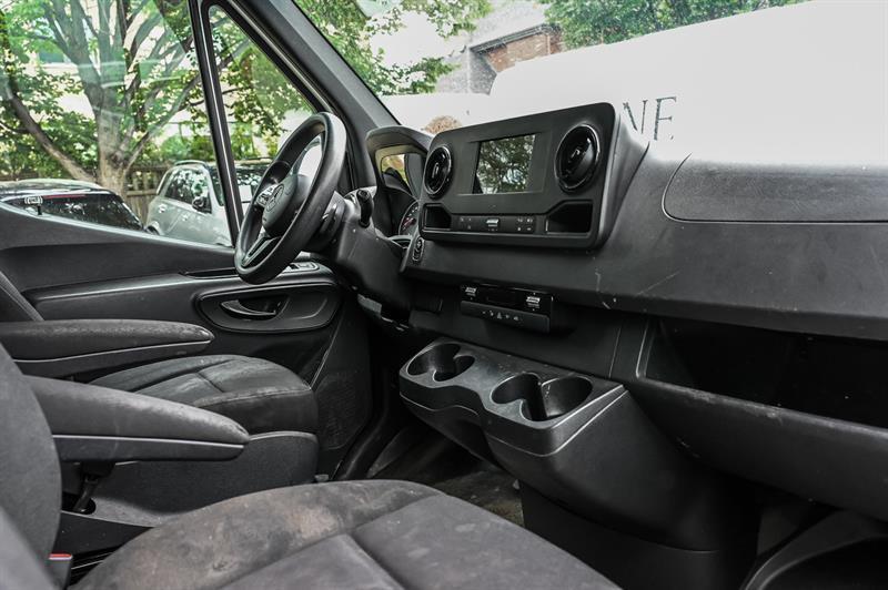 2023 Mercedes-Benz Sprinter - Image 15