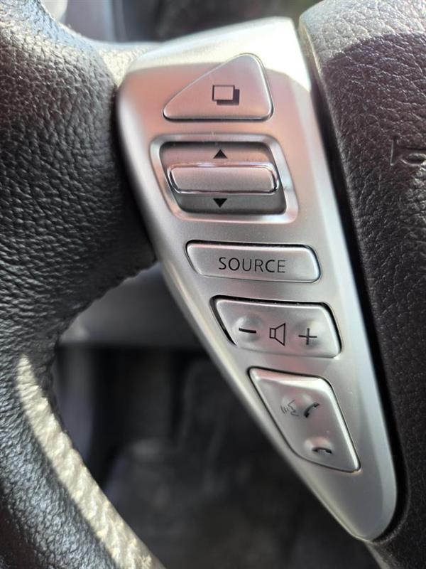 nissan Versa Note 2015 - 17