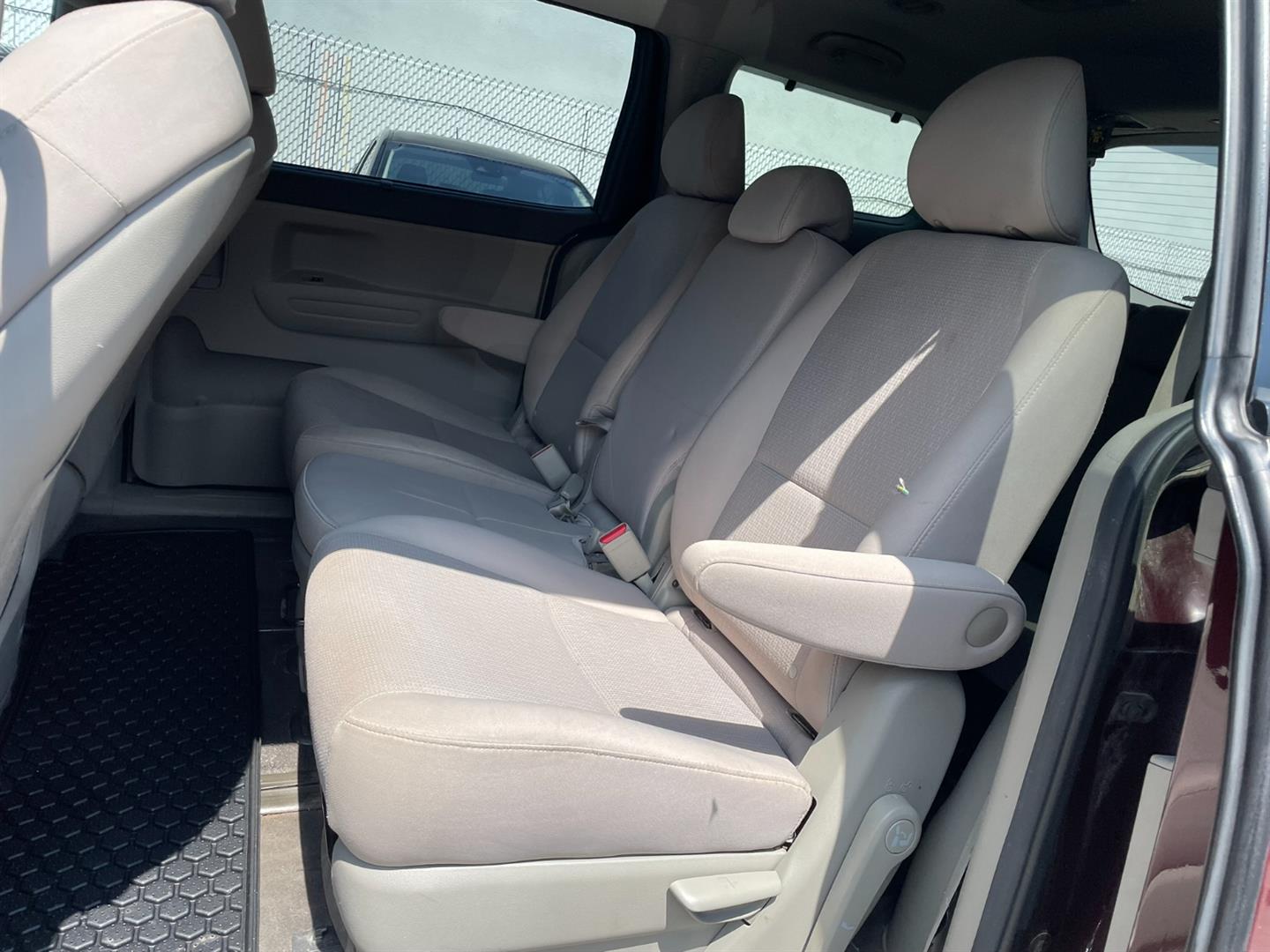 kia Sedona 2018 - 11