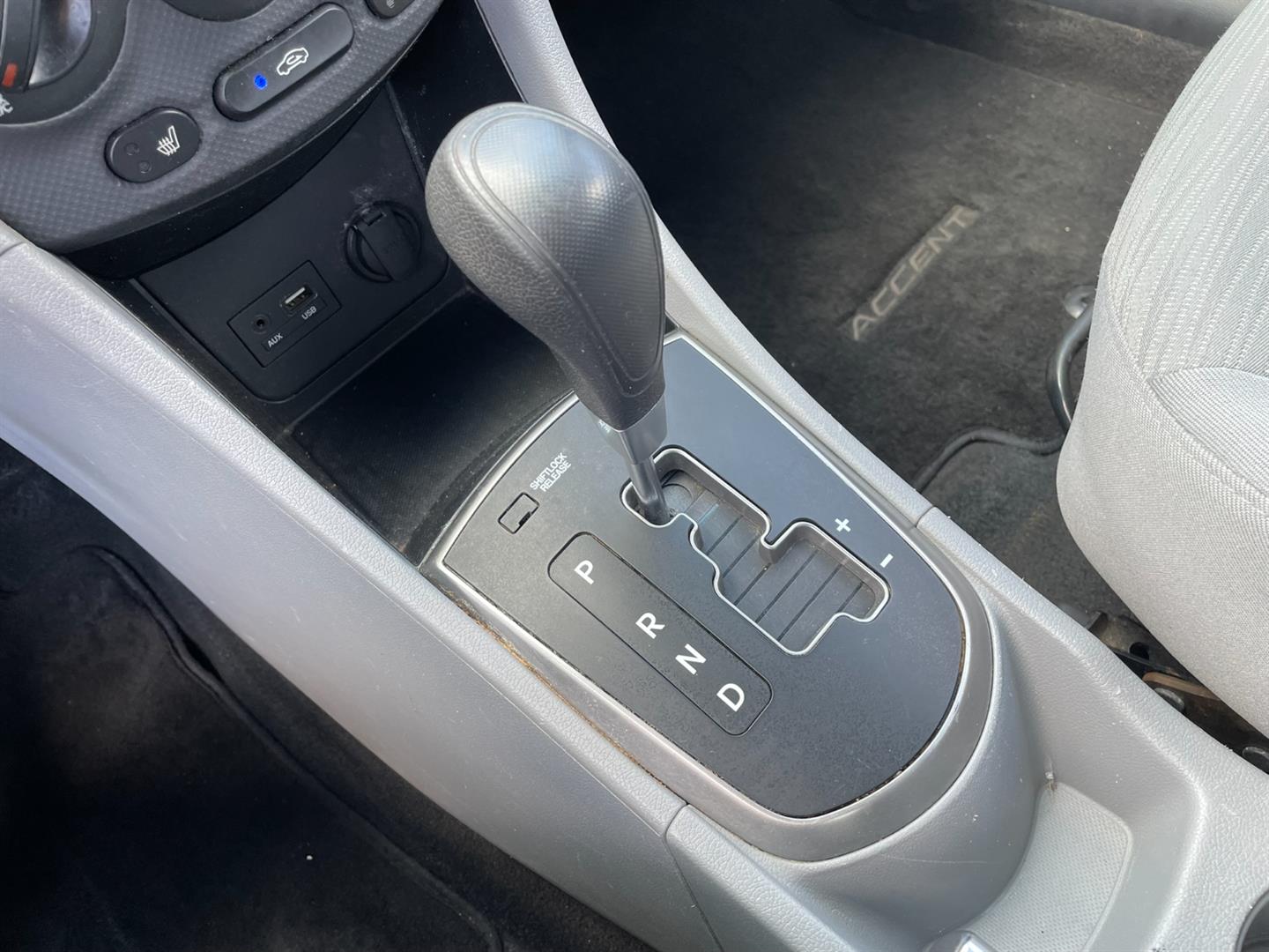 hyundai Accent 2015 - 12