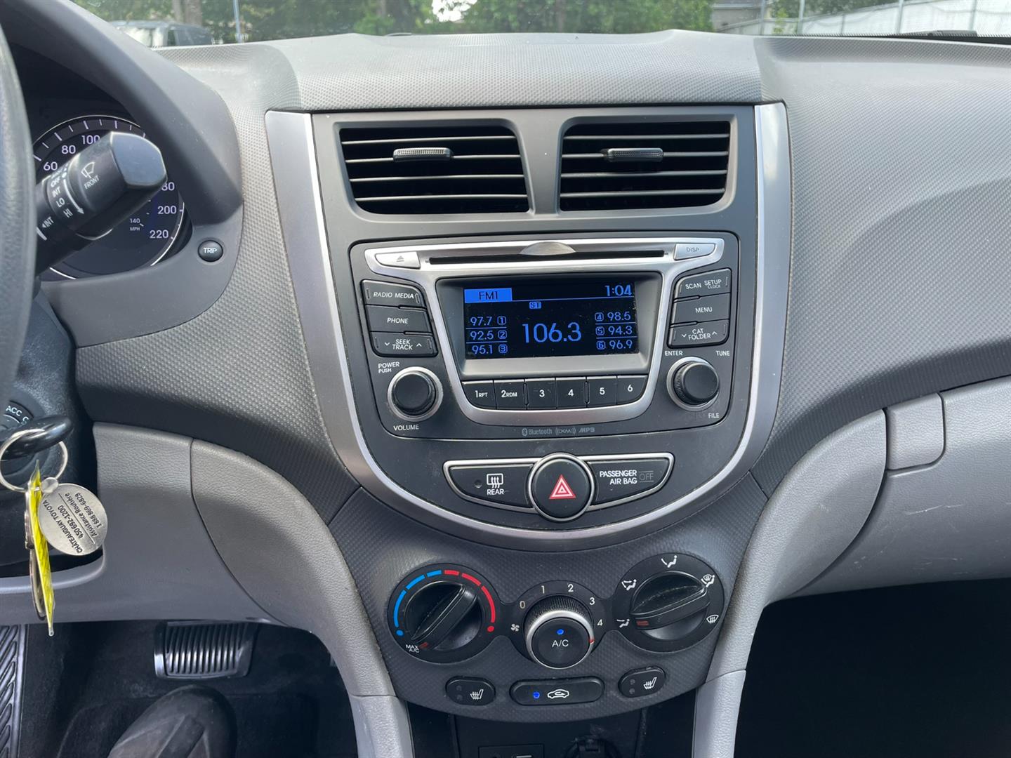 hyundai Accent 2015 - 13