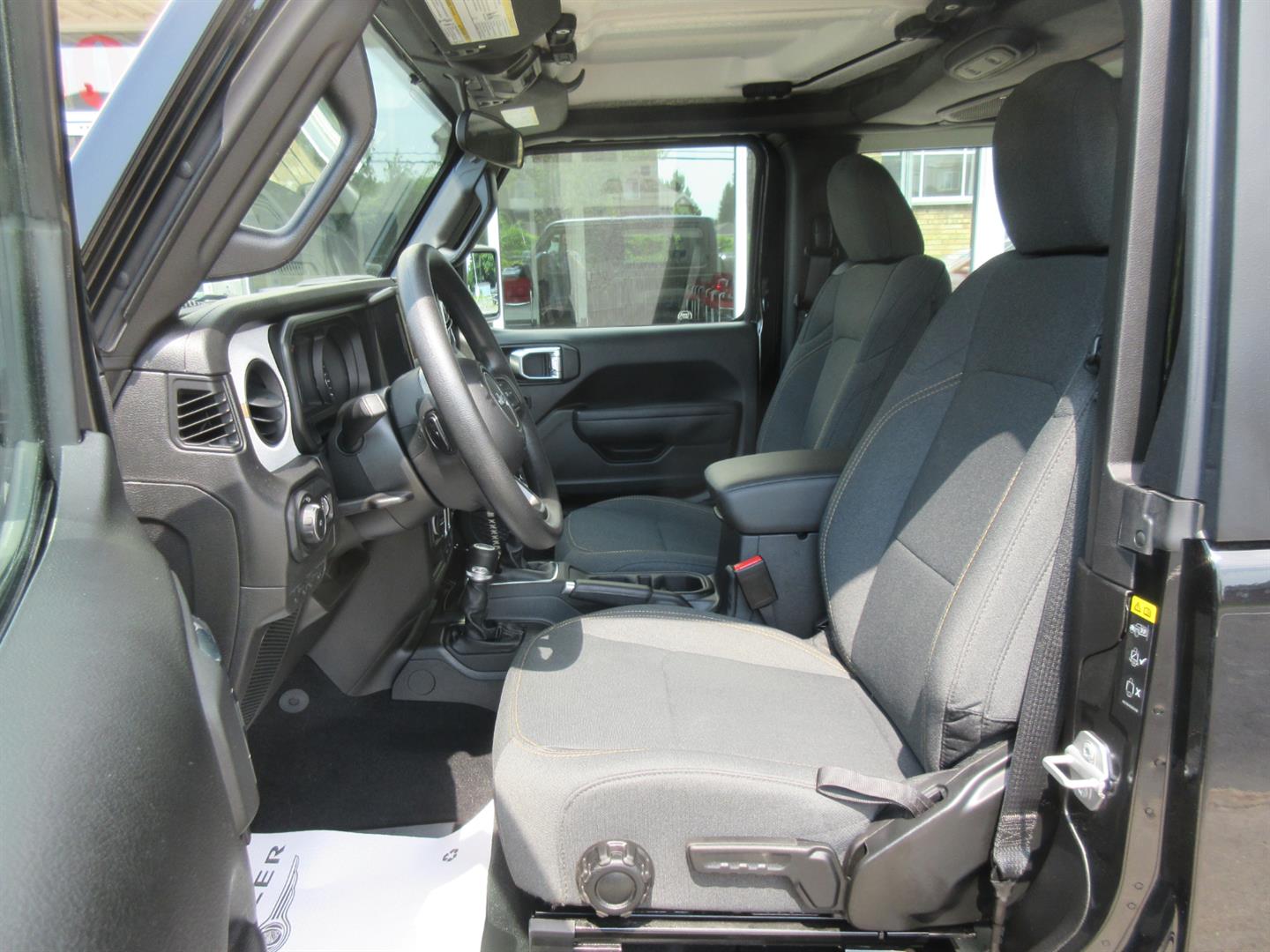 jeep Wrangler 2025 - 22