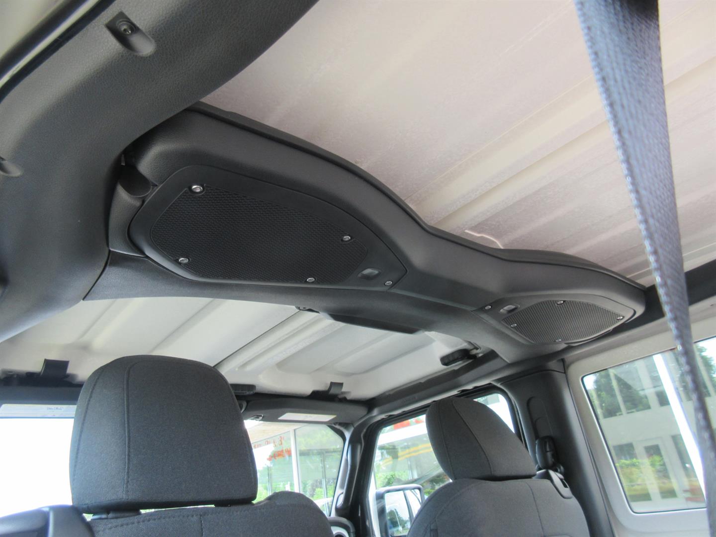 jeep Wrangler 2025 - 26