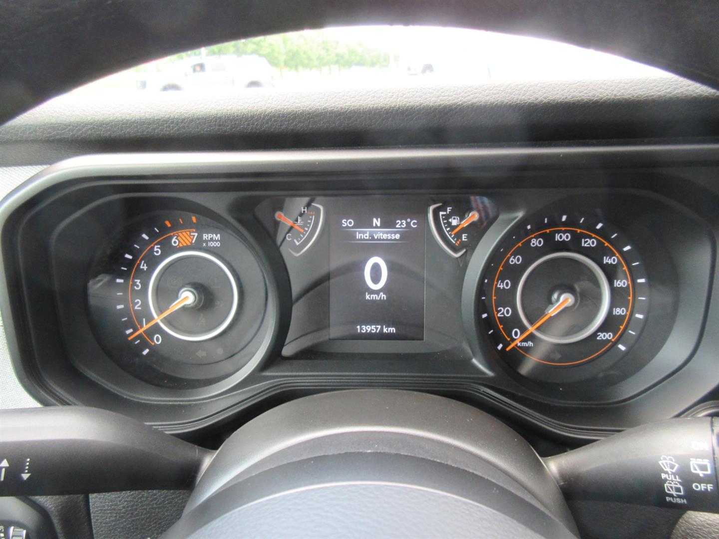 jeep Wrangler 2025 - 31