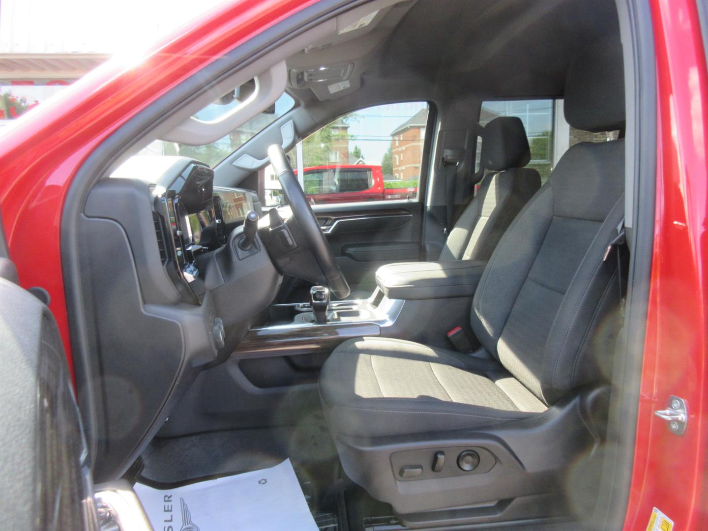 chevrolet Silverado 1500 2024 - 22