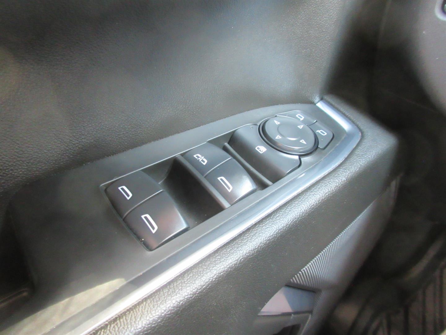 chevrolet Silverado 1500 2024 - 28