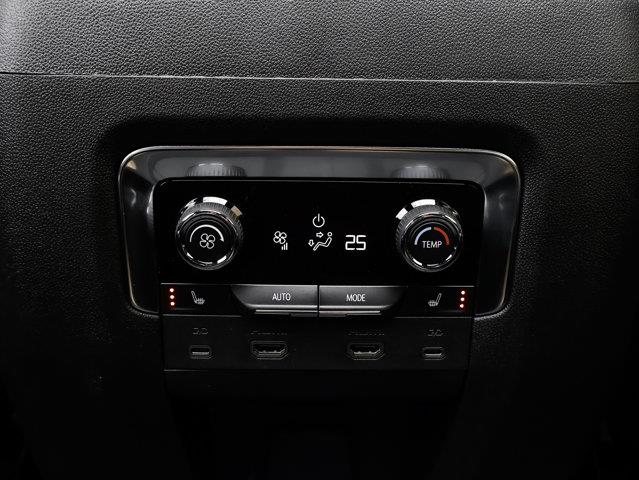 chevrolet Suburban 2026 - 33