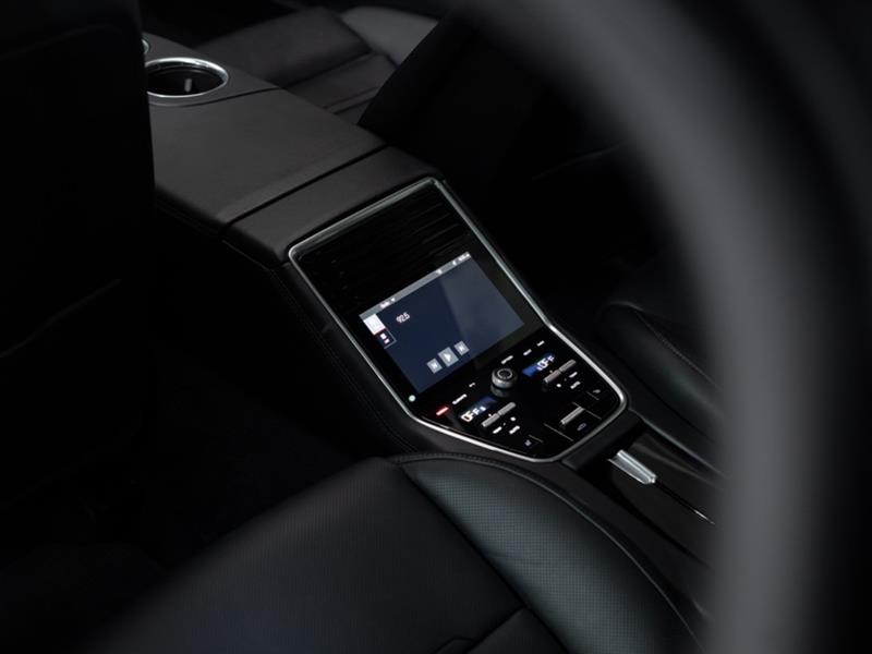 porsche Panamera 2023 - 17