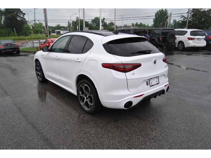 alfa romeo Stelvio 2022 - 3