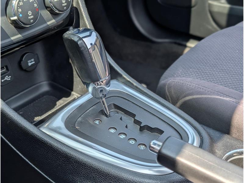 chrysler 200 2011 - 7